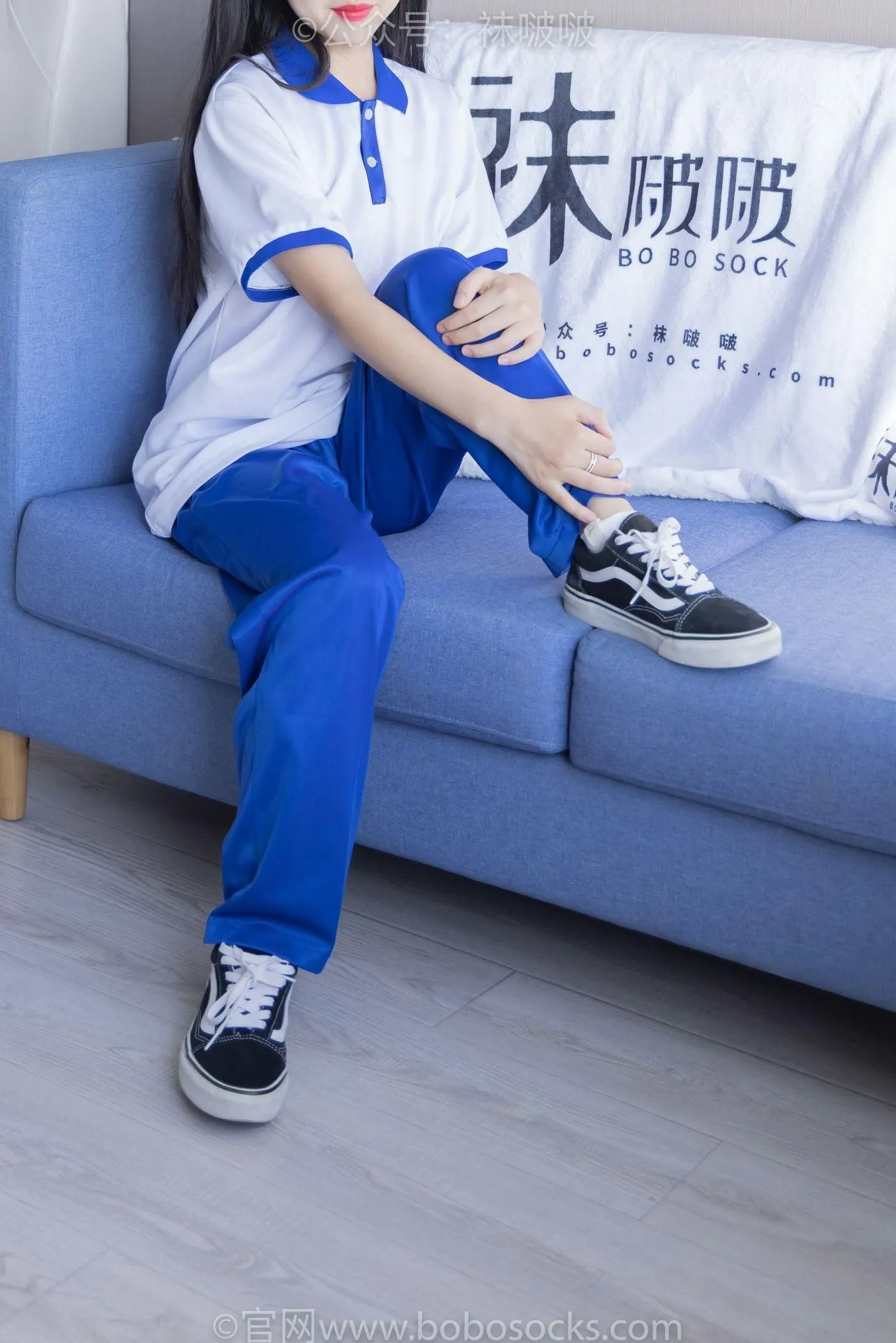 [BoBoSocks袜啵啵]NO.039 小奶熊-校服、vans帆布鞋、短白棉袜、裸足 [154P]插图9